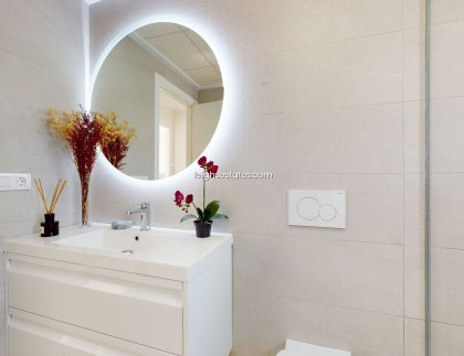 Neue Gebäude - Stadthaus -
Pilar de la Horadada