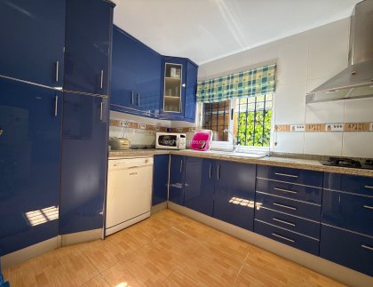 Resale - Villa -
Mil Palmeras