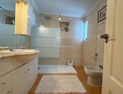 Resale - Villa -
Mil Palmeras