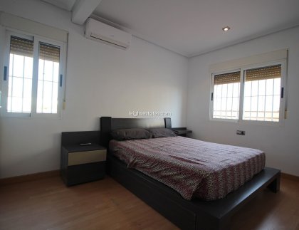 Resale - Villa -
Torrevieja - Los Balcones