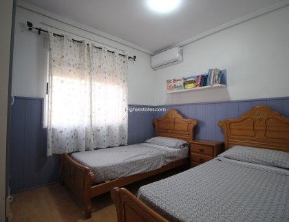 Resale - Villa -
Torrevieja - Los Balcones