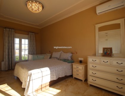 Resale - Villa -
Villamartin - Las Ramblas Golf