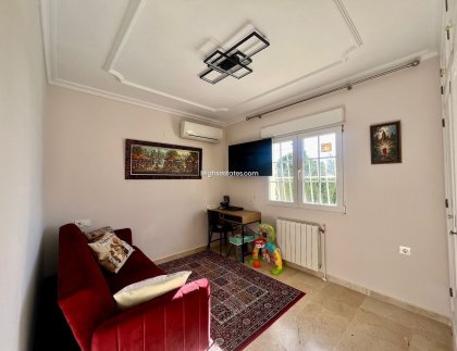 Resale - Villa -
Villamartin - Las Ramblas Golf