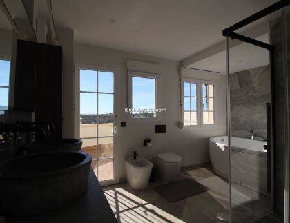 Resale - Villa -
Villamartin - Las Ramblas Golf