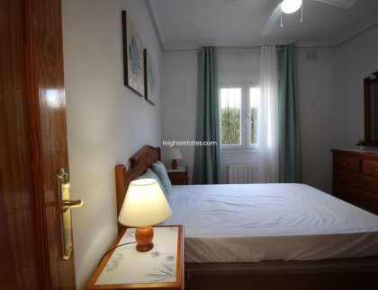 Resale - Villa -
Orihuela Costa - Los Altos