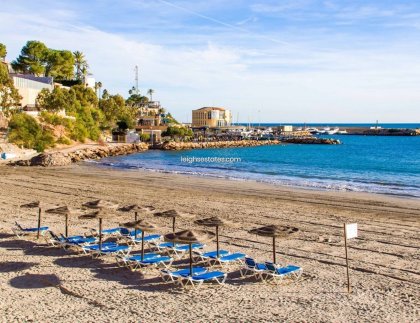 Resale - Villa -
Orihuela Costa - Lomas de Cabo Roig