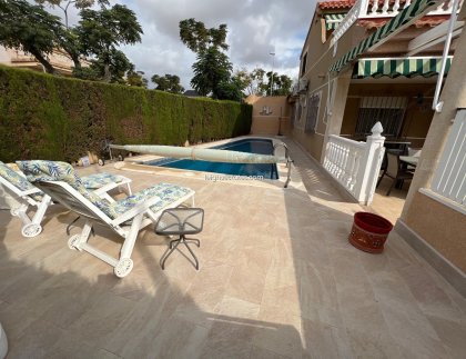 Resale - Villa -
Torre de la Horadada