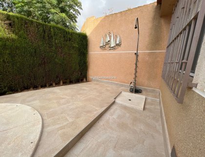 Resale - Villa -
Torre de la Horadada