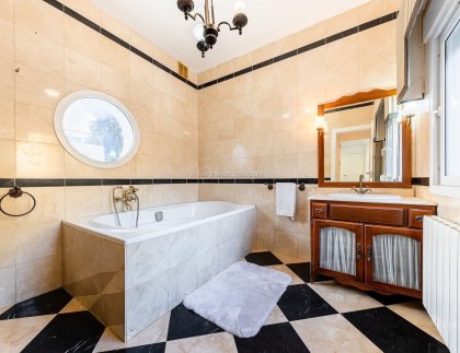 Reventa - Villa -
Dehesa de Campoamor