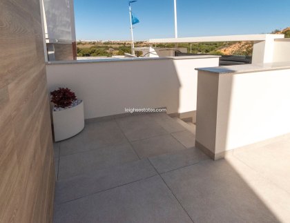 Neue Gebäude - Villa -
Dehesa de Campoamor