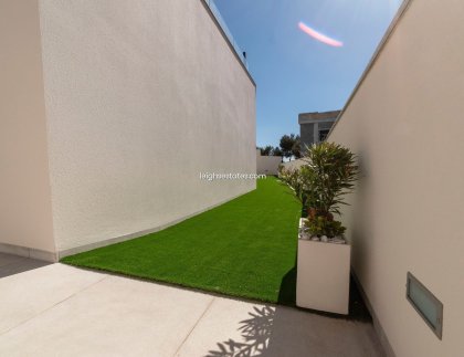 Neue Gebäude - Villa -
Dehesa de Campoamor