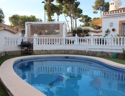 Reventa - Villa -
El Pinar de Campoverde