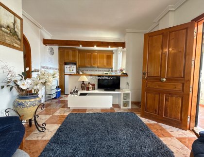 Resale - Townhouse -
Villamartin