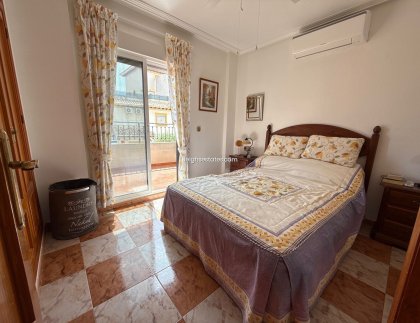 Resale - Townhouse -
Villamartin