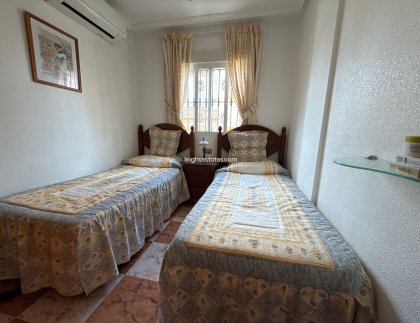 Resale - Townhouse -
Villamartin