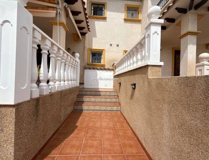 Resale - Townhouse -
Villamartin